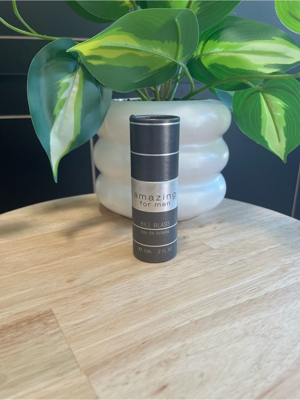 Bill Blass Amazing for Men - Silver and Black Travel Spray